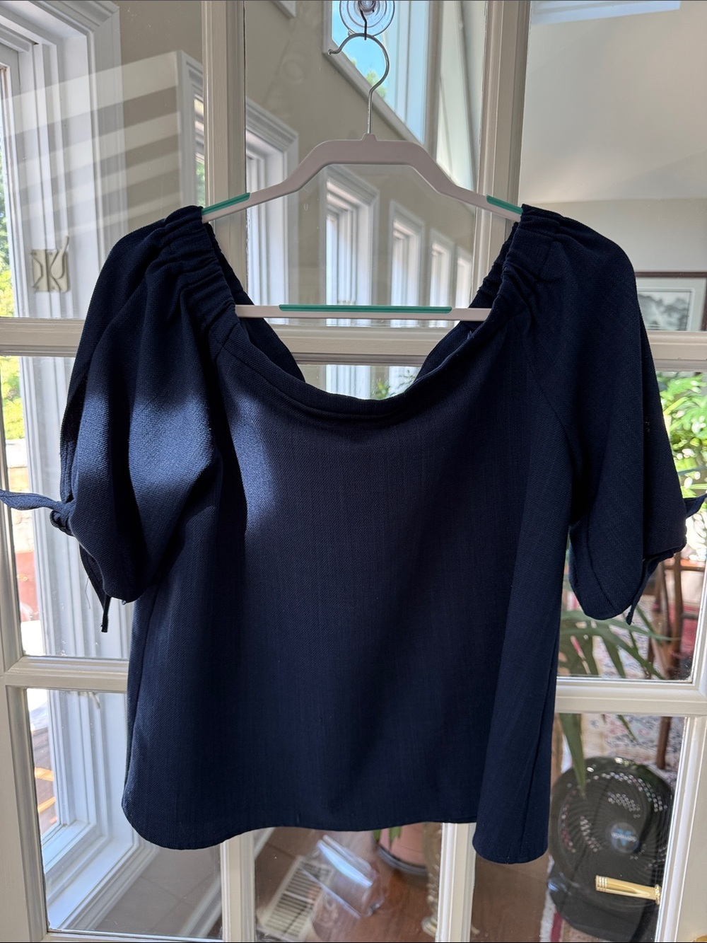 Olivia Grey Women's Navy Puff-Sleeve Blouse with Scoop Neck size L